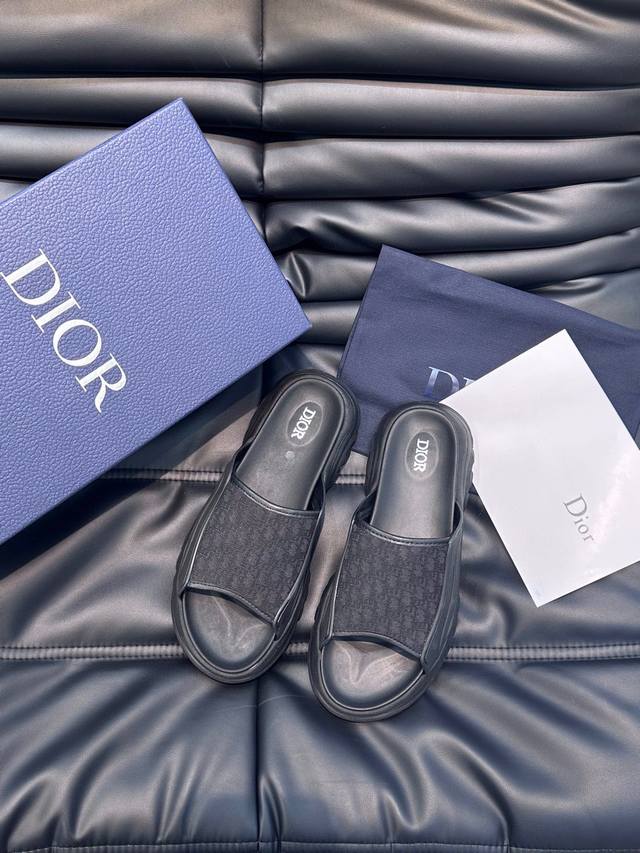码数38-45 Dior迪奥 最新款h-Town 系列 Oblique 厚底 拖鞋 凉鞋 原版购入开发 做货 这款 Dior H-Town 凉鞋致敬运动风格经典