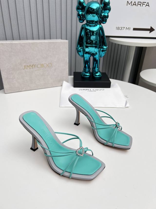 Jimmy Choo 吉米周 是一个非常全面之尊贵时尚生活品牌 香港,美国等大时尚博主及明星的同款表带女士高跟 中跟 平跟后空凉鞋系列 澳大利亚尖头 圆头 方头
