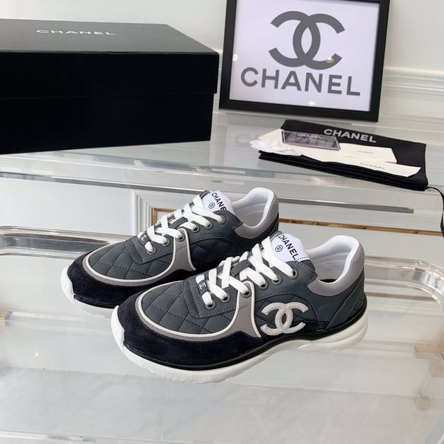 Chanel新款花妮运动鞋 高版本出货 仙女必备款 上脚特别优美 原版定制的妮布材料配麂皮面 原版开模大底 Size 35-40