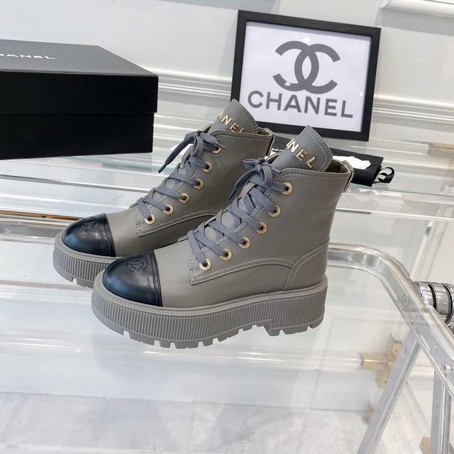Chanel新款厚底短靴 顶级版本 原版一比一开发 超级大爆款 仙女们必入款 进口荔枝纹牛皮鞋面 原版五金 原版tpu大底 Size:35-40