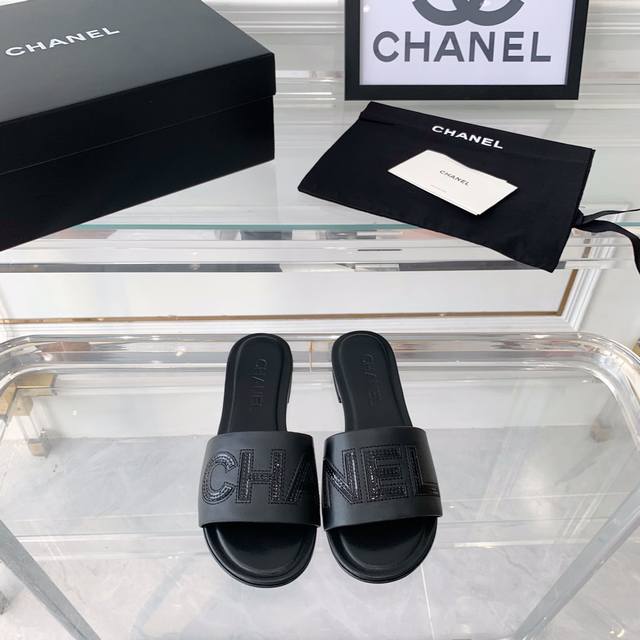 Chanel新款拖鞋 高版本出货 百搭款拖鞋 简单低调奢华 舒适度极高 进口小羊皮鞋面 羊皮垫脚 真皮大底 Size:35-40