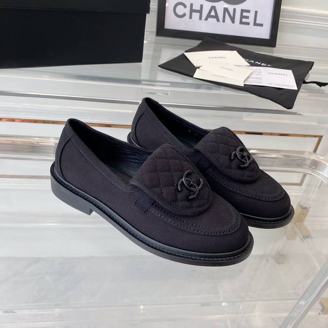 Chanel新款乐福鞋 高版本出货 夏天必备款 五颜六色 艳丽你的眼睛 进口牛仔布鞋面 羊皮垫脚 意大利真皮大底 Size:35-40