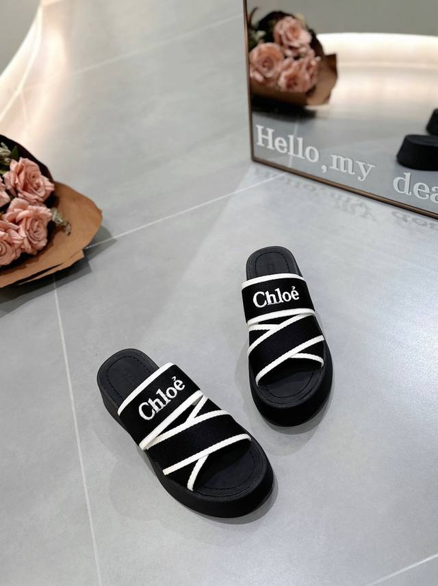 2024 Chloe 克洛伊 拖鞋 舒适时尚的选择 颜色选择丰富 黑色 黑白色 白色 面料 进口高密度针织刺绣 舒适度与时尚感的完美结合 适合休闲时光 既可以搭