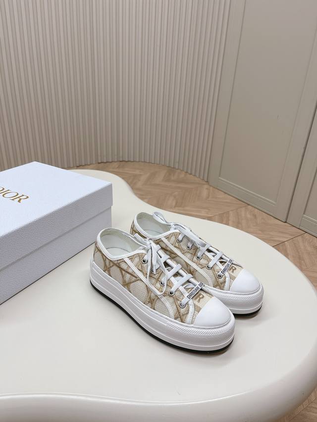 最新色系 P 顶级版本 Dior迪奥2024Walk'N系列 老花 刺绣 厚底帆布鞋 休闲运动鞋 原版购入开发 做货 这款 Walk'N'Dior 厚底运动鞋是