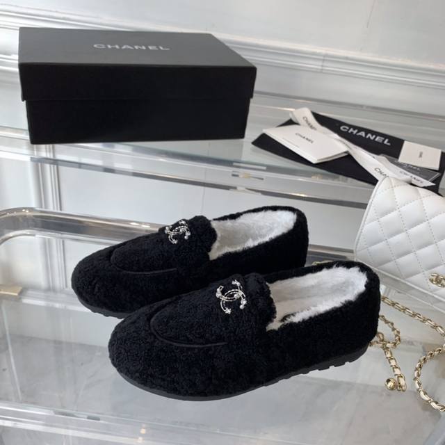 Chanel 22Ss羊羔毛乐福鞋 订制款 鞋面 原版订制优质纯羊毛 质感柔软保暖 内里 优质纯羊毛 上脚舒服保暖 冬天必选单品之一 私模橡胶 大底 Size: