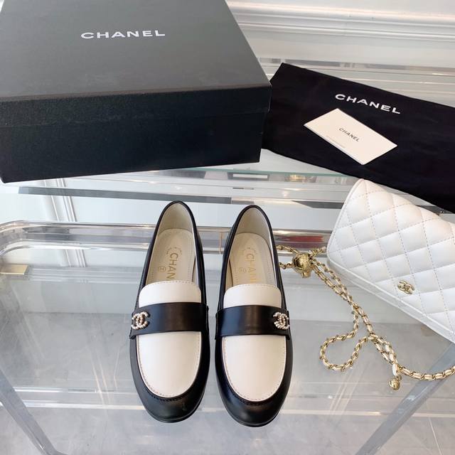 Chanel新款乐福鞋 顶级版本 顶级工艺 原版一比一完美复刻 进口牛皮鞋面 羊皮内里 羊皮垫脚 意大利真皮大底 Size:35-40