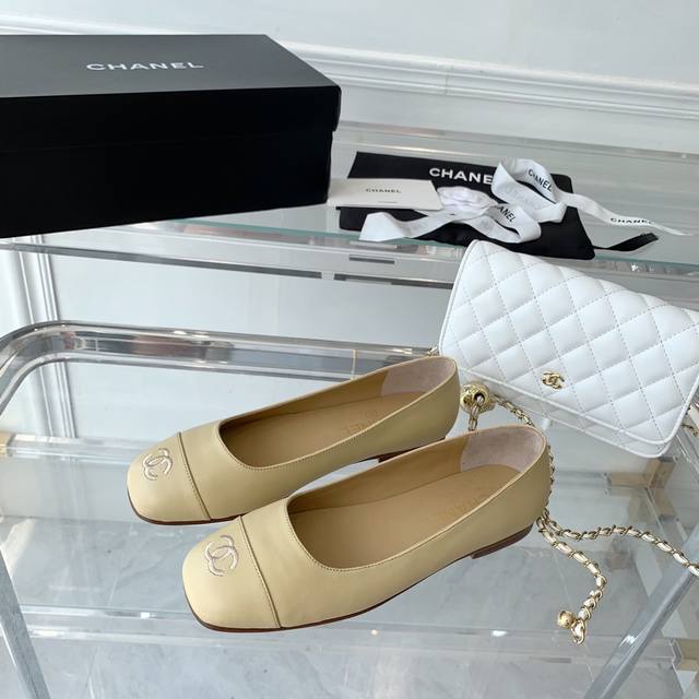 Chanel新款单鞋 又是一款永不过时的单品 简单而时尚 原版牛皮鞋面 意大利进口真皮大底 Size 35-40