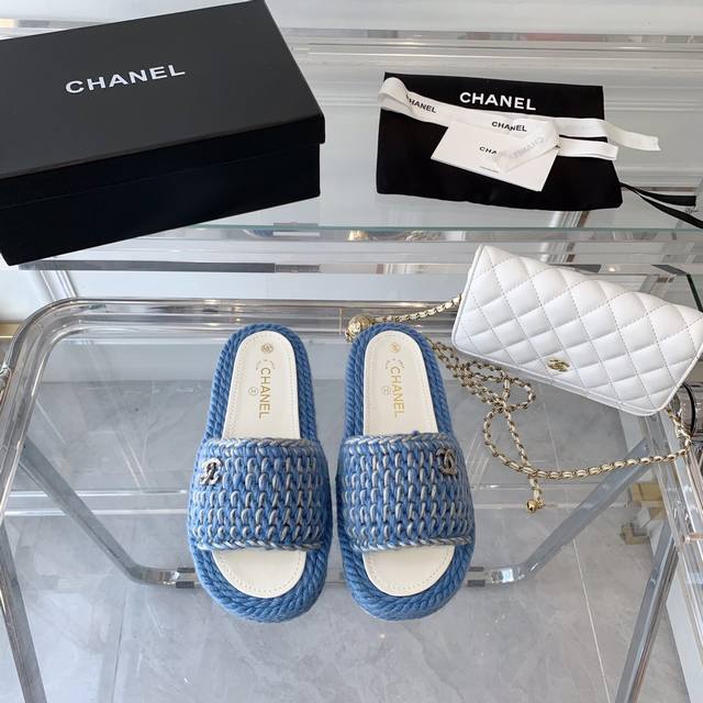 Chanel新款编织拖鞋 夏日的小清新 简洁又干净 低调而奢华 精美又气质 Size 35-40