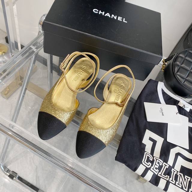Ss Chanel早春夏新款凉鞋 Chanel新款小香凉鞋真的太美了 知性优雅女人味并存 罗缎材质 羊皮垫脚 真皮大地 码数35-40