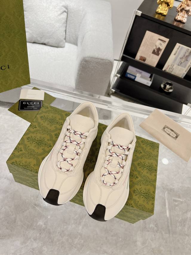 工厂价 Gucci 22Ss最新爆款 老爹鞋运动鞋 专柜购买原版一比一打造 所有细节 材料 全部跟你在专柜买到的都一样 5D打印彩图搭配 独家原版材质 原版一致