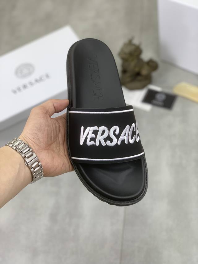 工厂价 Versace 范思哲专柜新款男士休闲拖鞋系列 1:1复核全球限量款鞋面采用进口原单面料原板大底男鞋码数 38-4 色可选