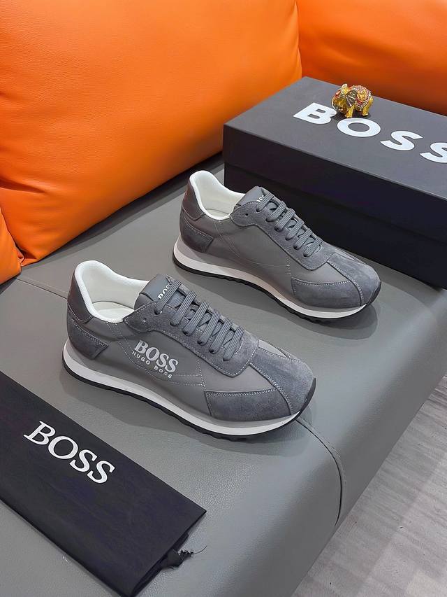 商品名称 Boss 波士 正规码数: 38-44 休闲鞋 商品材料 精选 磨砂牛皮鞋面 舒适羊皮垫脚 原厂大底