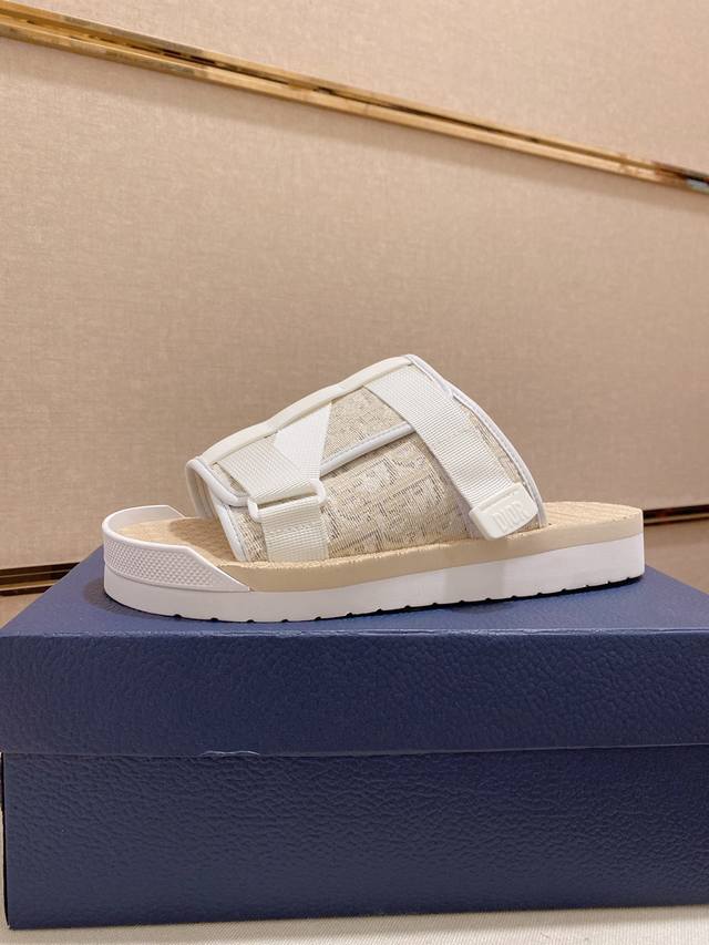 工厂价: Dior迪奥2022专柜新款拖鞋 原版开发 顶级版本 38-45码