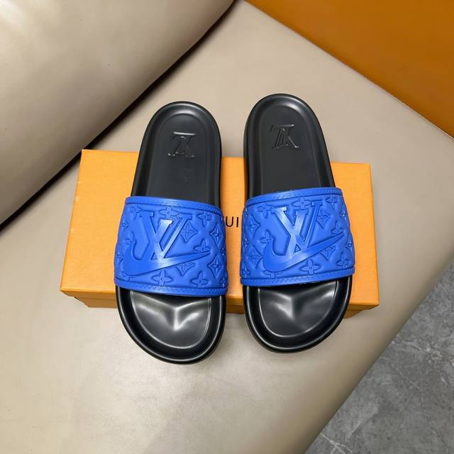 L家 Size:38-45 Lv官方1:1 新款拖鞋上市独家开模制作 原版特供材质制作，原版组合大底，精致做工。