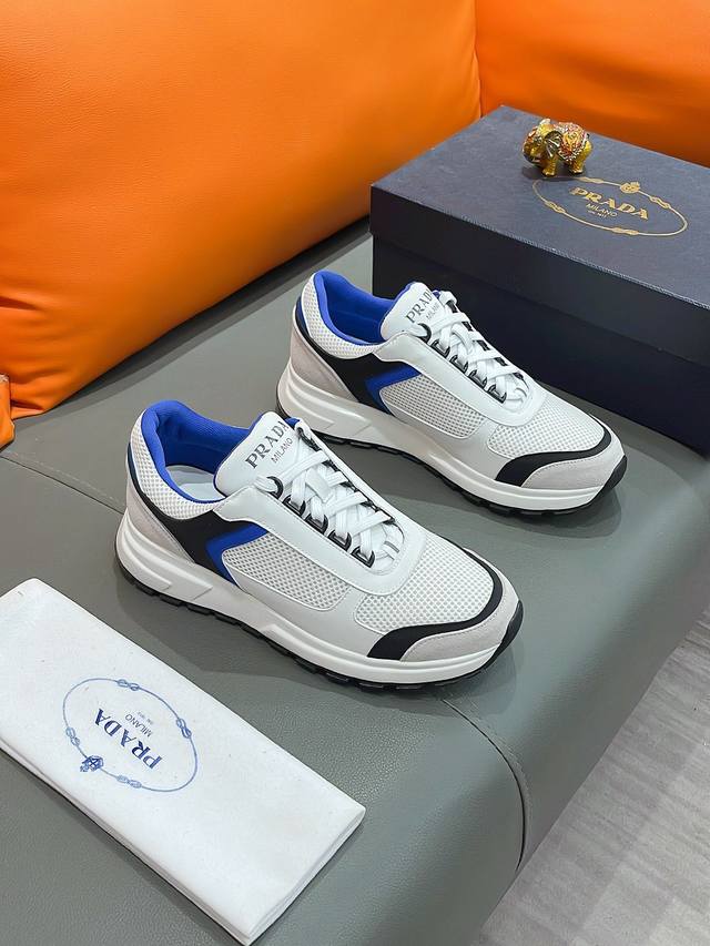 商品名称：Prada 普拉达 正规码数: 38-44 休闲鞋 商品材料：精选 网布鞋面，柔软羊皮内里；原厂大底。