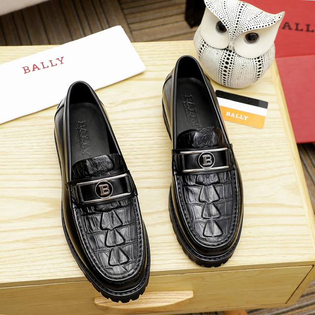 工厂价 Bally 巴利 皮内里 顶级男士豆豆鞋专柜同步发售，意大利进口小牛皮，全进口水染内里，，完全1比1复刻，鞋底 原厂特供原版底，独家活动成型底超级舒适，