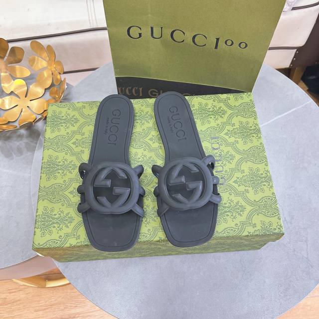 工厂现货 古驰 古奇拖鞋 Gucci 2024最新款沙滩凉拖鞋一字拖 原版开模双g Logo 原版开模一致 尺码 35-41