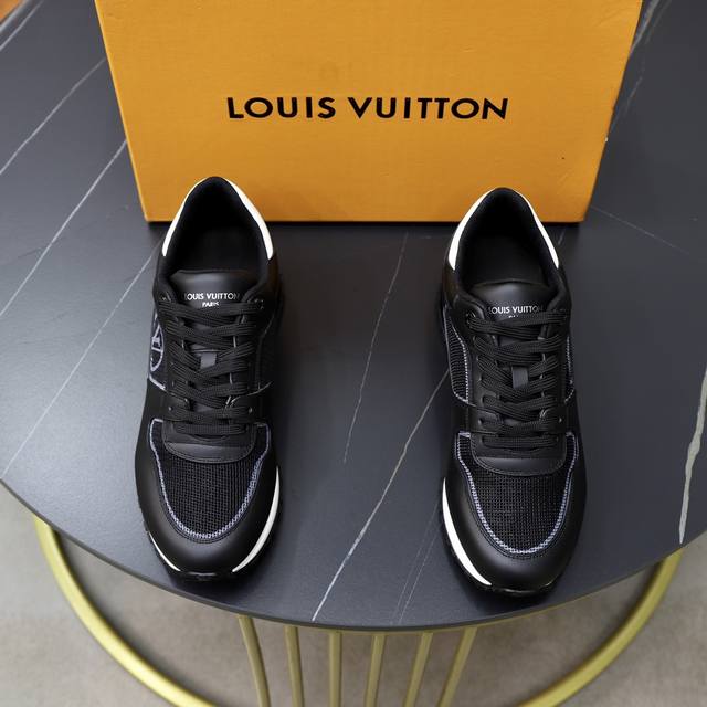 出厂价 顶级原单 品牌 Louis Vuitton Lv.路易威登 材质 原工厂牛皮拼接镂空面料 1 1原板大底 舒适内里 款式类型 休闲运动 板鞋 等级 专柜