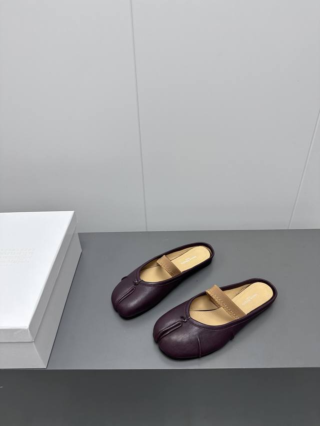 出厂 Maison Margiela玛吉拉tabi软皮分趾女单鞋小皮鞋 Mm6玛吉拉mm6无可替代的与众不同 设计风格依旧简约而不简单，超软羊皮 上脚很舒服～好