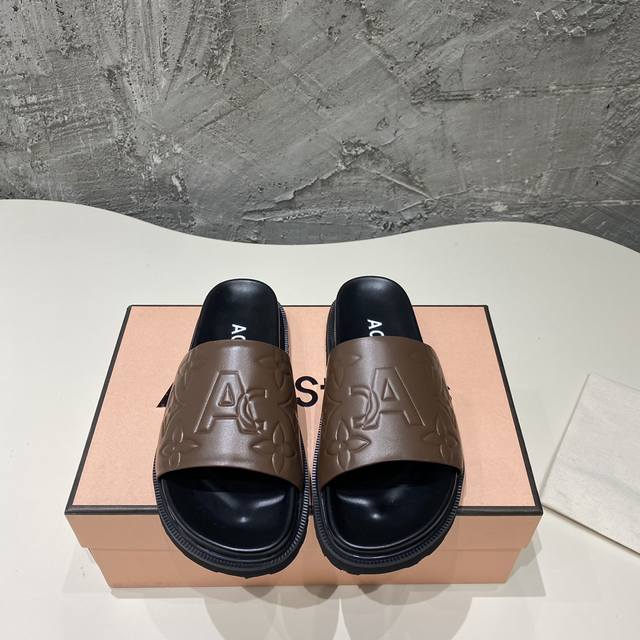 Acne Studios 2024新款经典时髦百搭~打call夏日必备单品 高密度发泡材质鞋底，穿着轻盈舒适 Size 35-40