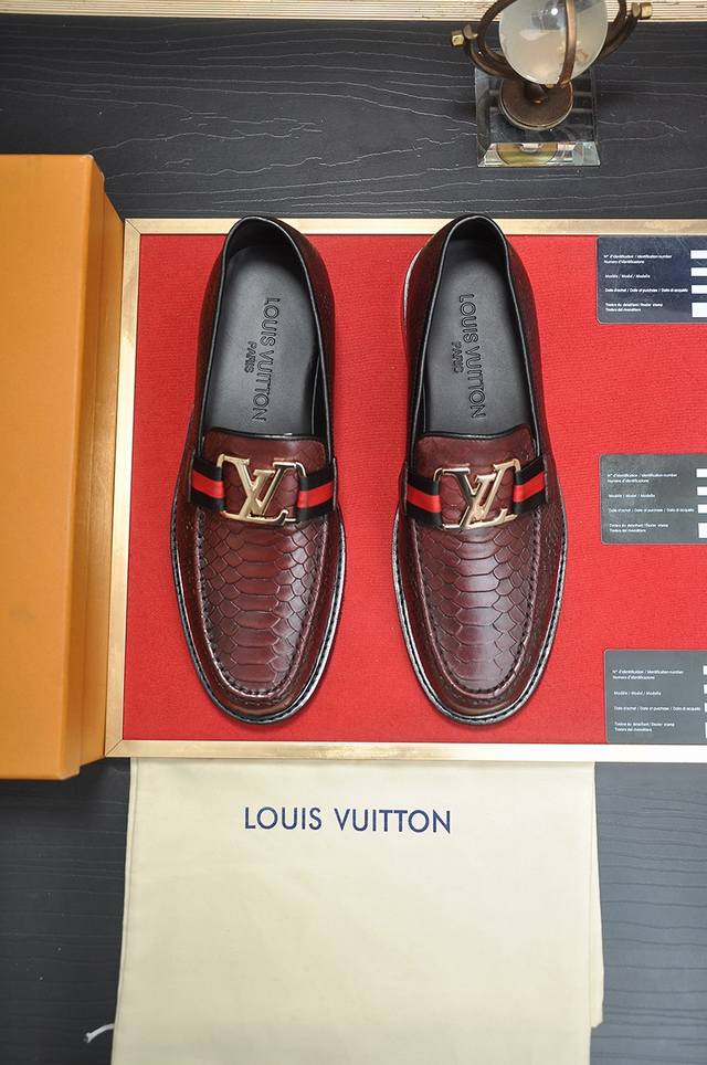 出厂价 Louis Vuitton 羊皮内里 新款牛皮lv正装鞋专柜一比一制作原单品质、进口牛皮鞋面全羊皮内里原单原版橡胶大底、｛高品质看得见｝码数 38-45