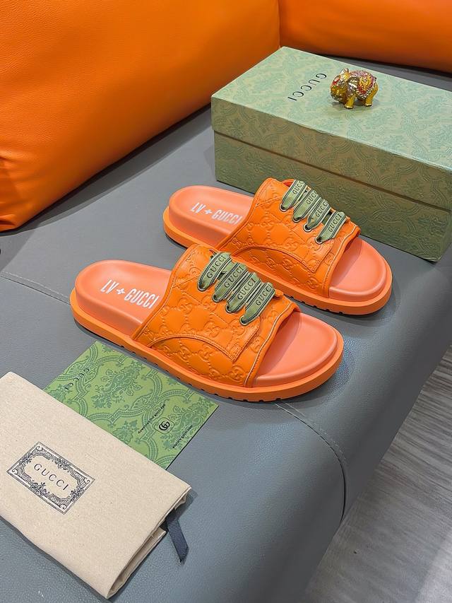 商品名称 Gucci 古驰 正规码数 38-44 拖鞋 商品材料 精选 意大利进口原版面料，原厂特供原版底。
