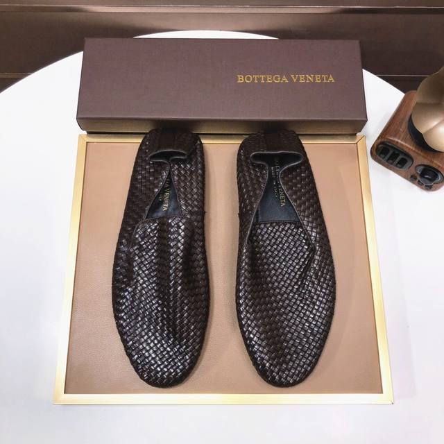 工厂批 Botteg Venetta Bv 钱包鞋 独家新款 官网新款 鞋面以上乘的顶级小牛皮制作 细腻的手感 流淌奢华的质感 为精致男士量身制作 铸就高贵气场