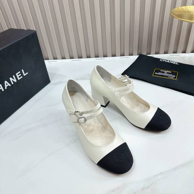Chanel 2024春季凉鞋、单鞋最新款 欧洲代购&香奶奶家新款时尚最新版面 散发持久魅力的小香靴鞋 原版开发支持市场任意对比所谓线条流畅自然 做到恢复原版模