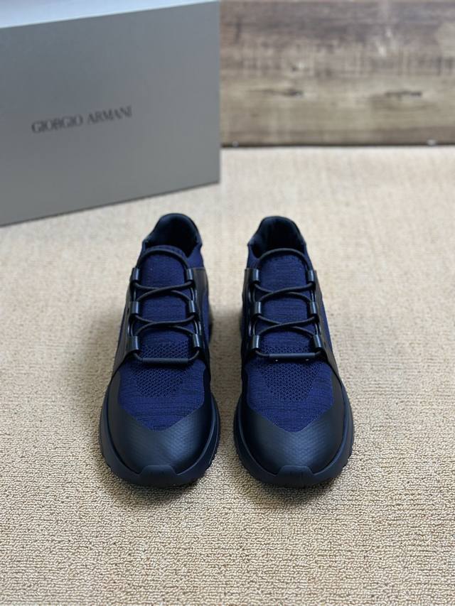 Giorgio Armani阿玛尼新款春夏高弹飞织套穿式休闲运动男鞋到货，Kint-And-Leather Snakers新秀首发 这款提供原创设计，并与创新面