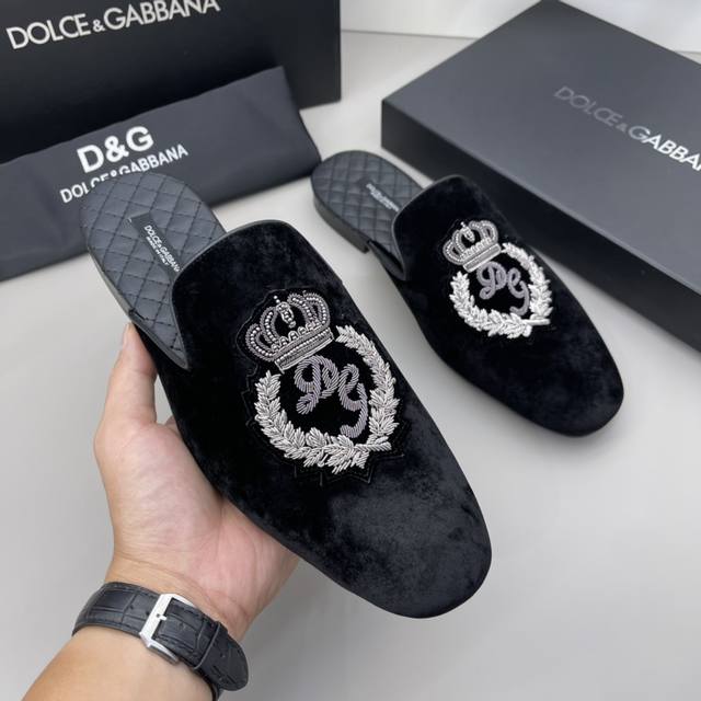 实价批 Dolce & Gabbana 高品质印度丝 纯手工刺绣d&G 原版进口天鹅绒面料 一体式裁剪 体现专柜品质 水染牛皮内里 原版大底 高品质 码数38-